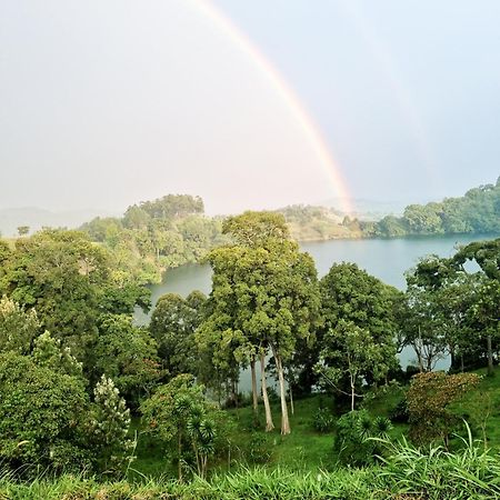 Lake Nyamirima Cottages Fort Portal Exterior foto