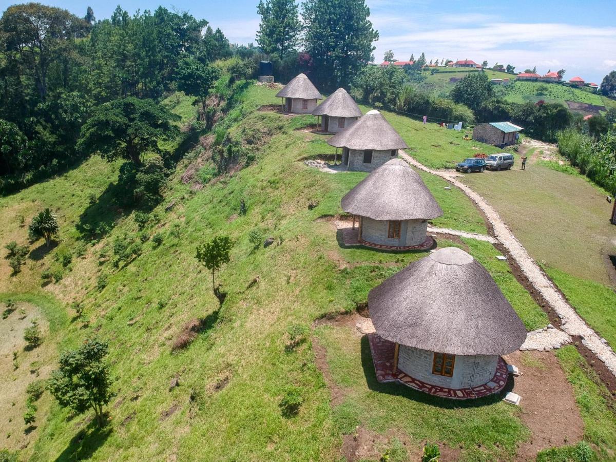 Lake Nyamirima Cottages Fort Portal Exterior foto