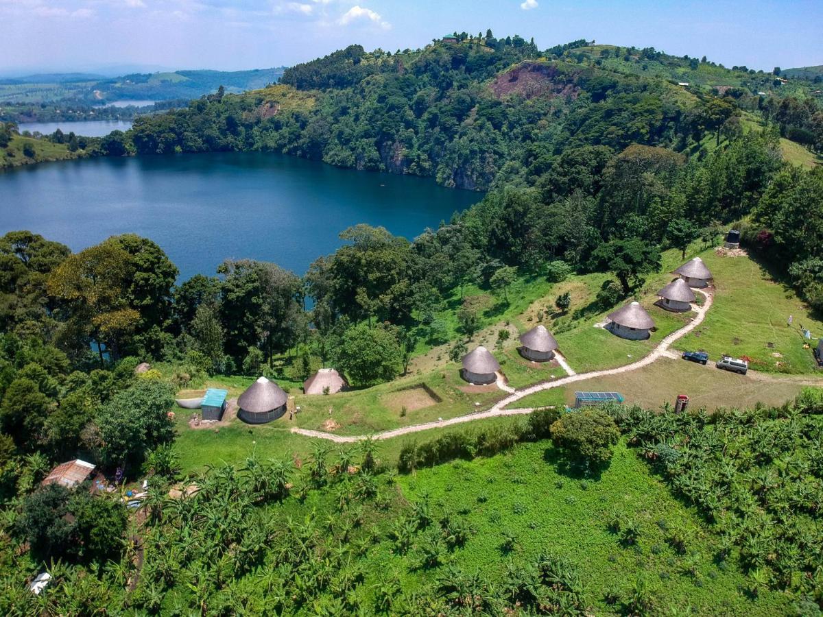 Lake Nyamirima Cottages Fort Portal Exterior foto