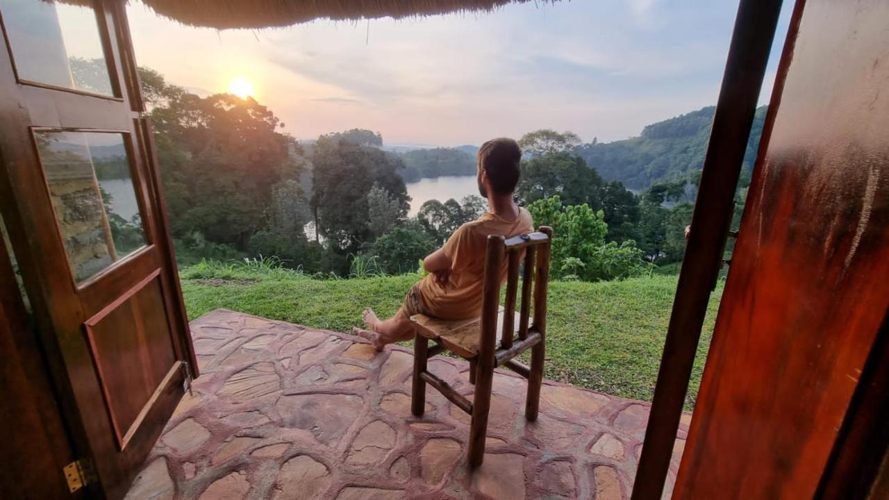 Lake Nyamirima Cottages Fort Portal Exterior foto